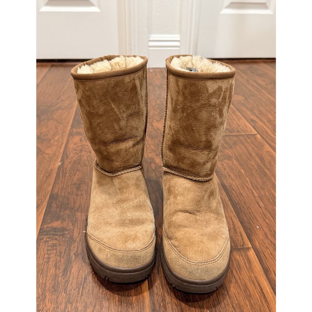 UGG Australia Ultimate Short Boots for Women, Size US 8 Tan Leather